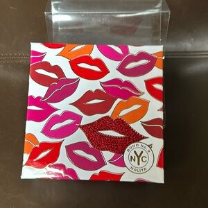 Bond No9 Nolita limited edition box